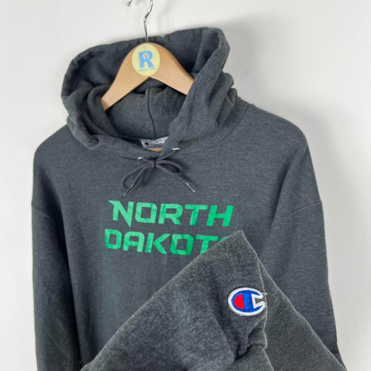 Vintage Champion USA North Dakota Hoodie (Medium)