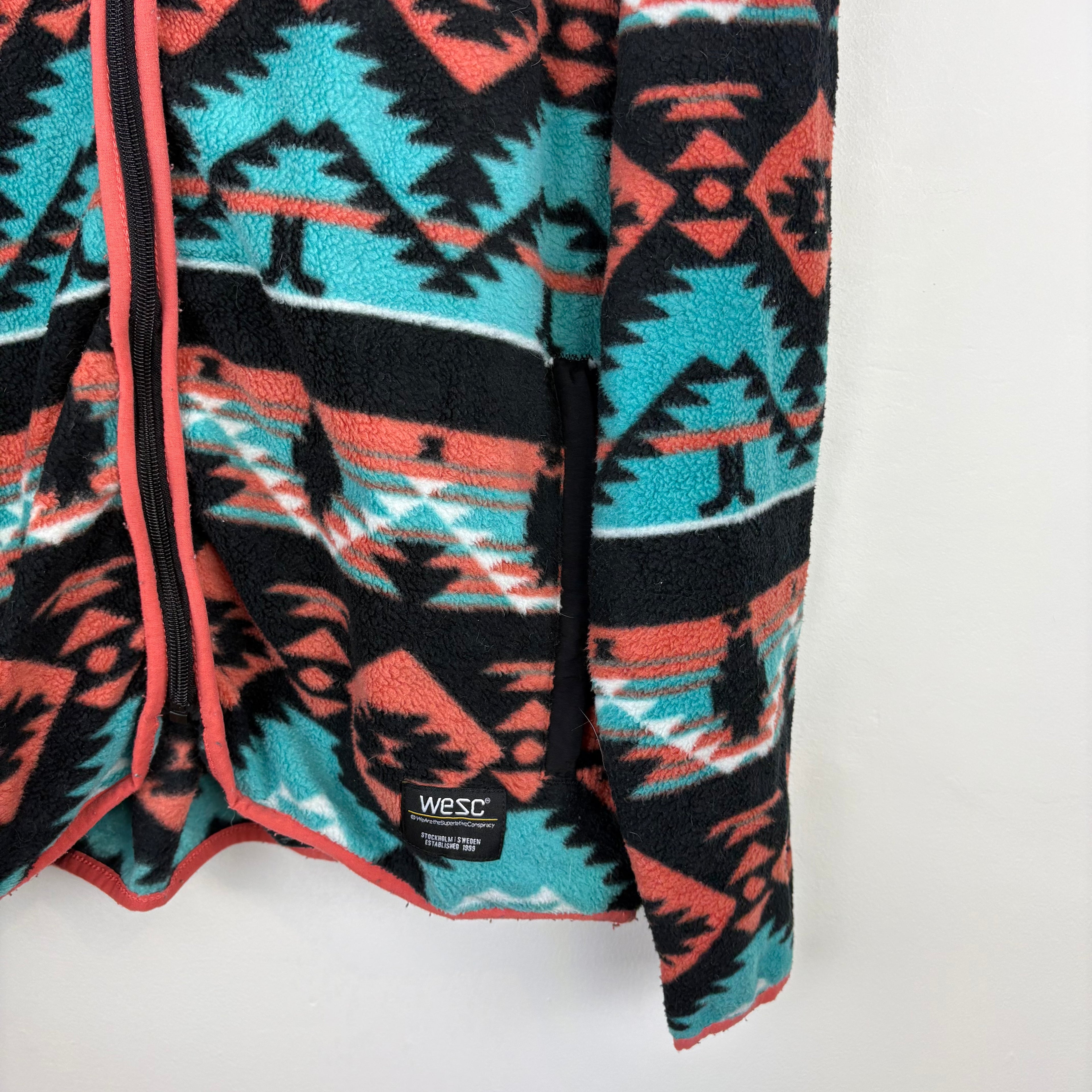 Vintage Aztec Patterned Fleece (Large)